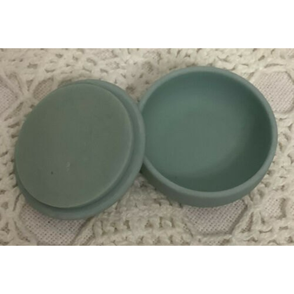 Vintage Round Porcelain Trinket Box With Procelain Flowers Blue 1.75” - Picture 4 of 4